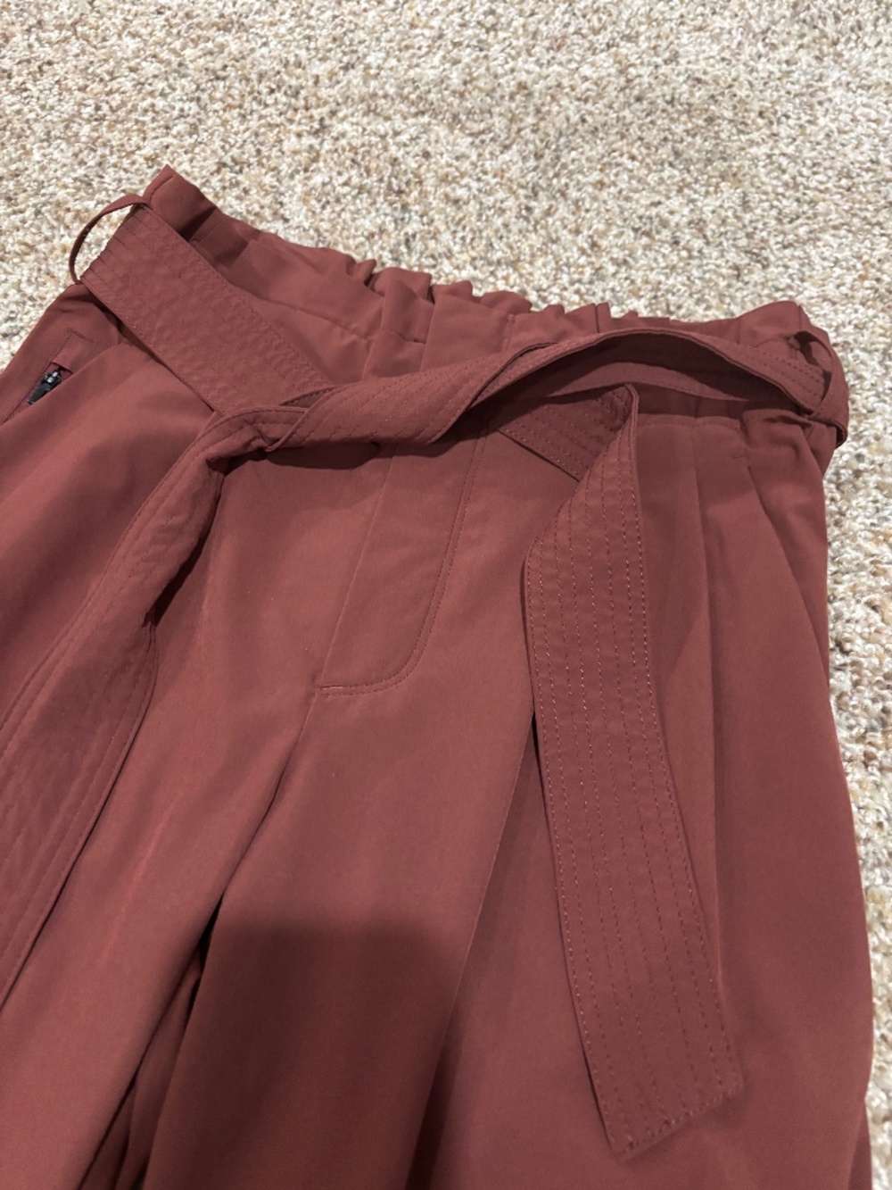 Athleta Athleta Skyline Pant II Women’s’ Size 4 Petite Maroon Rust